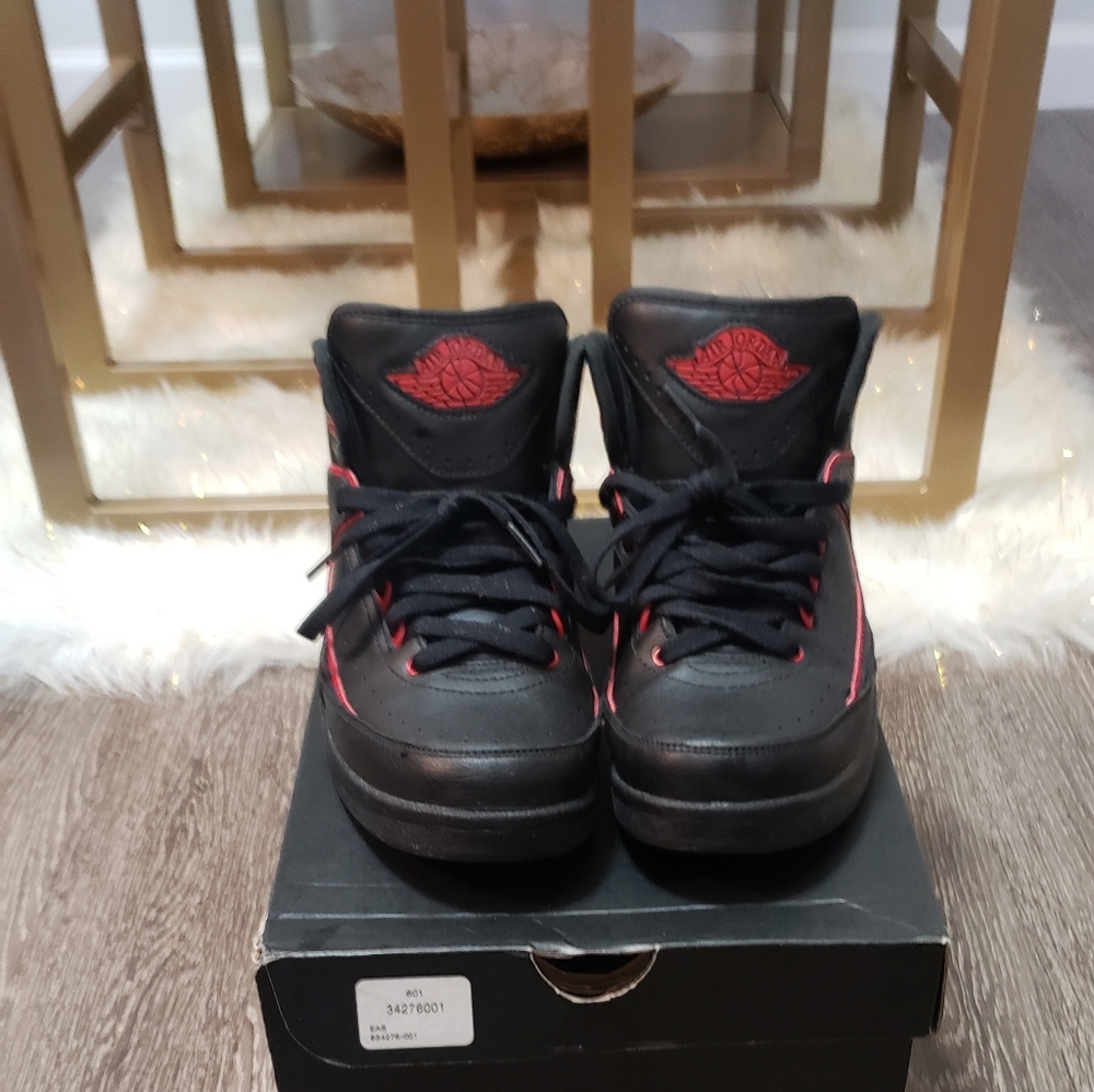 Jordan 2s red and black